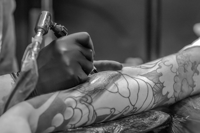 Know The Benefits Of Tattoo Numbing Cream